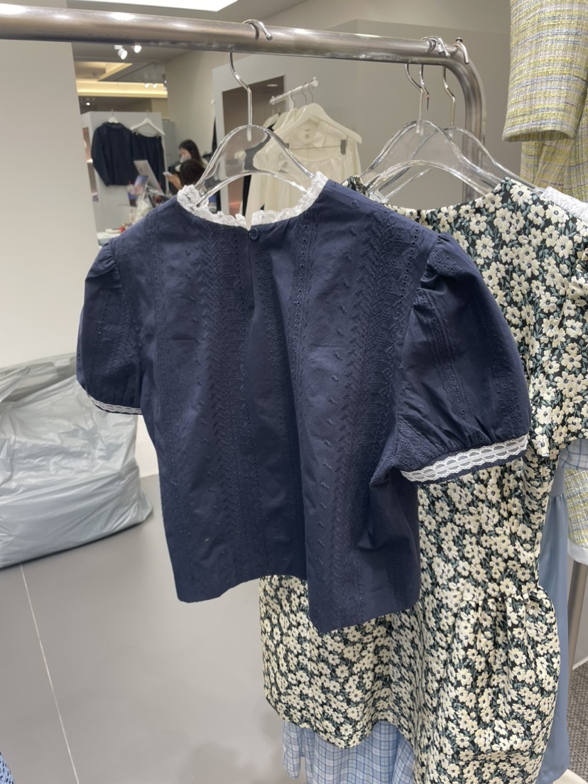 NAPKIN韓國直郵實拍女士新品熱賣推薦休閑時尚襯衫蕾絲衫NAPKIN襯衫/蕾絲衫