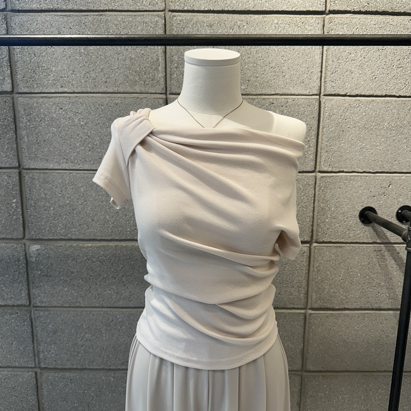 ON THE MODE韓國代購女裝新款熱賣休閑時尚職業人氣T恤ON THE MODET恤圖色1