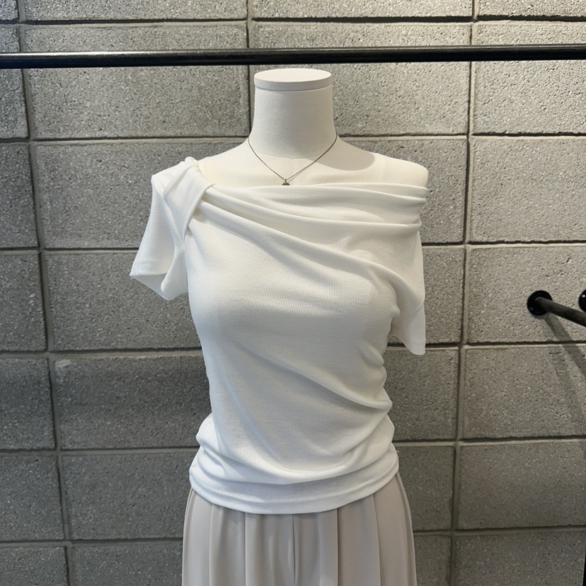 ON THE MODE韓國代購女裝新款熱賣休閑時尚職業人氣T恤ON THE MODET恤圖色2