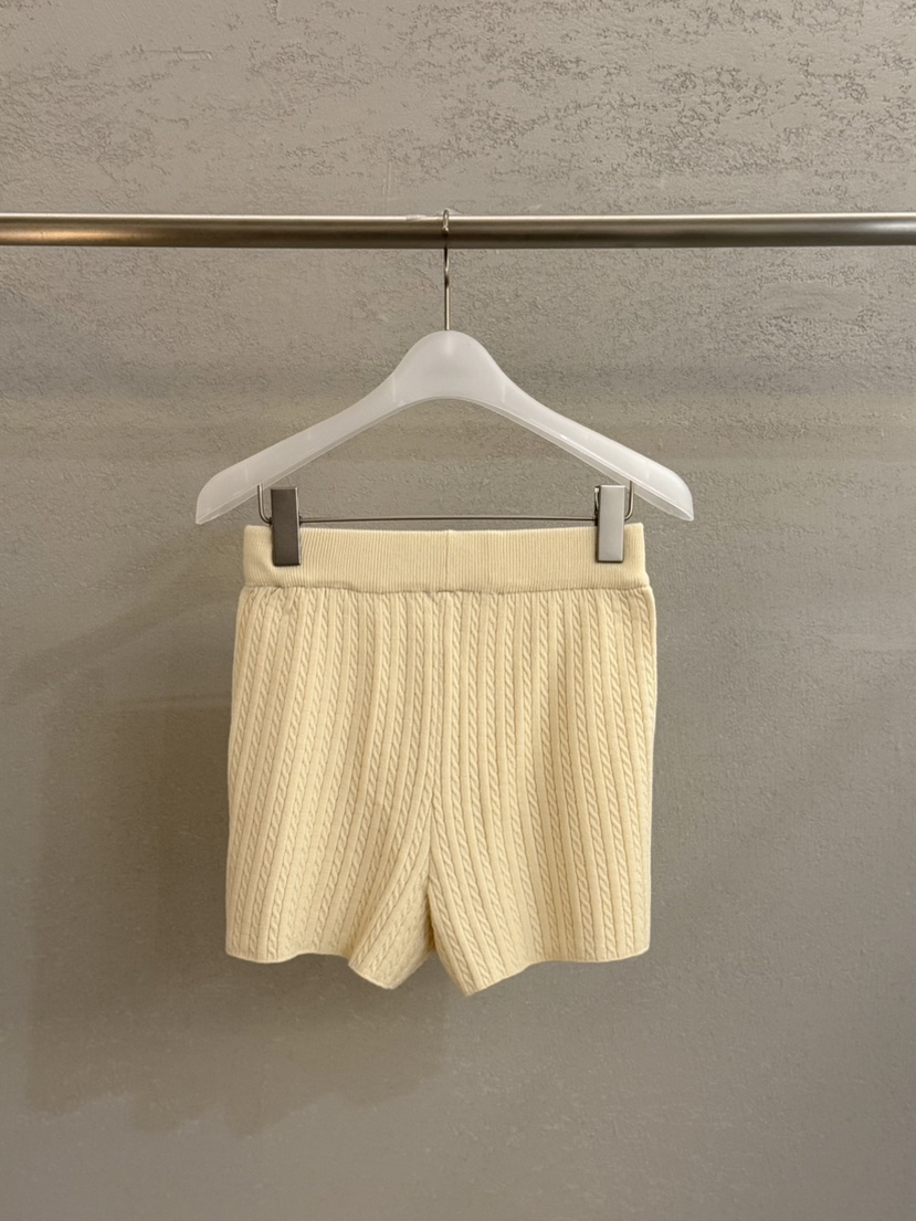 PLAYBUTTON-P韓國直郵實拍女裝新品推薦人氣職業26春夏短褲PLAYBUTTON短褲