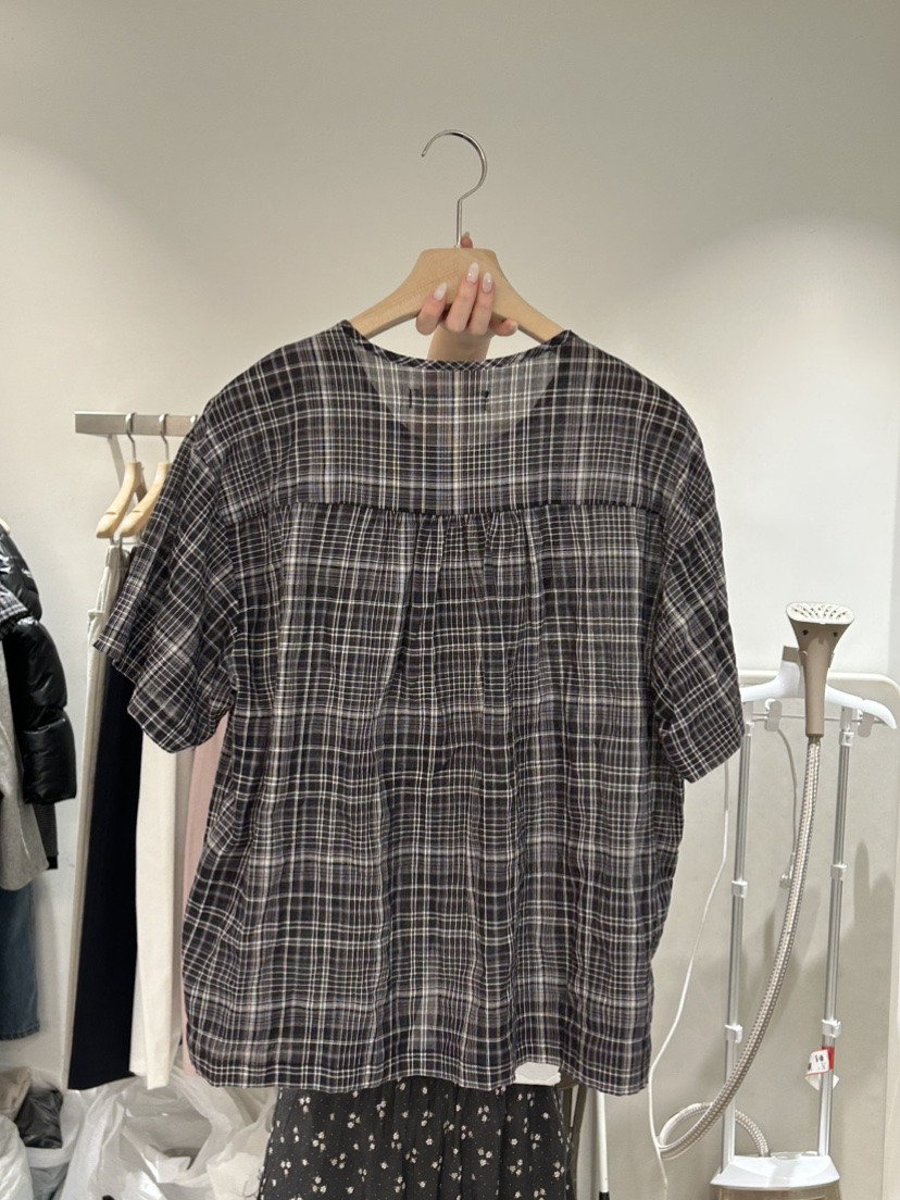 PEPPER-L韓國直郵實拍女士新品熱賣推薦人氣休閑襯衫蕾絲衫PEPPER襯衫/蕾絲衫