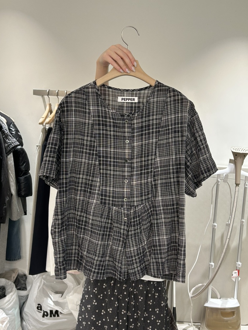 PEPPER-L韓國直郵實拍女士新品熱賣推薦人氣休閑襯衫蕾絲衫PEPPER襯衫/蕾絲衫圖色1