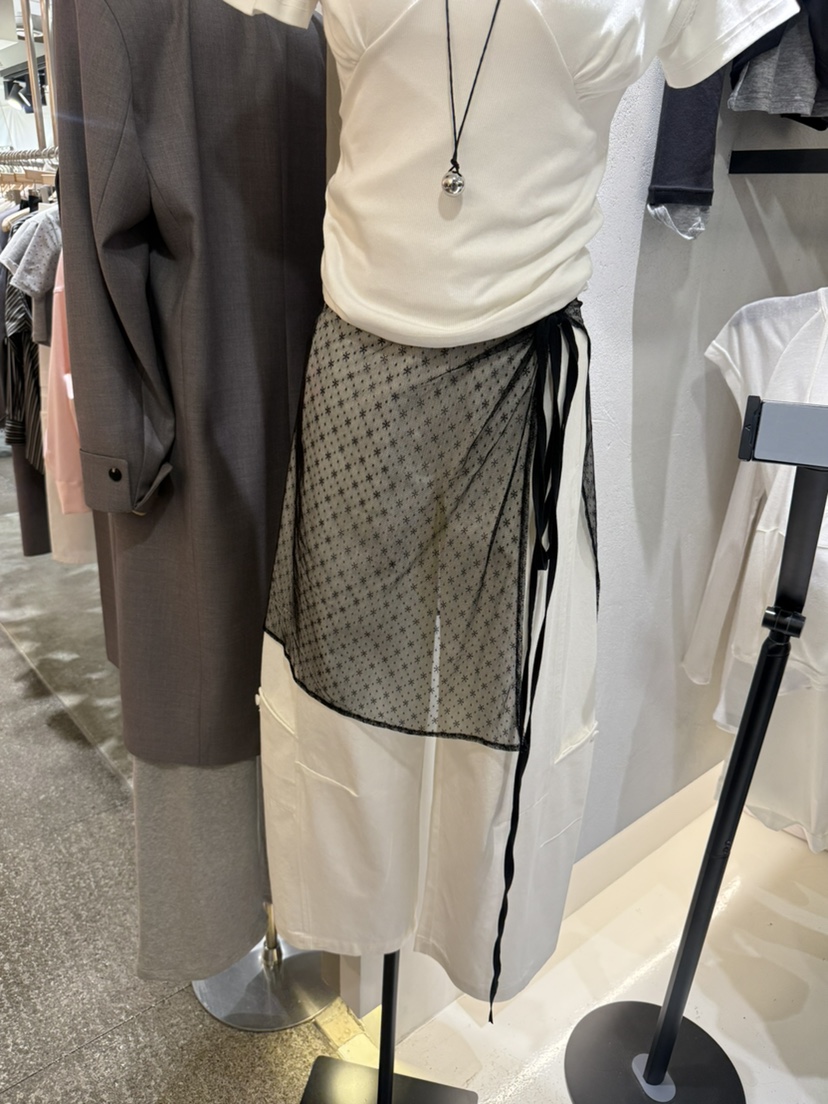 OVER NEAR韓國東大門直郵女裝新品熱賣半身裙中短裙不含褲子OVER NEAR半身裙/中短裙