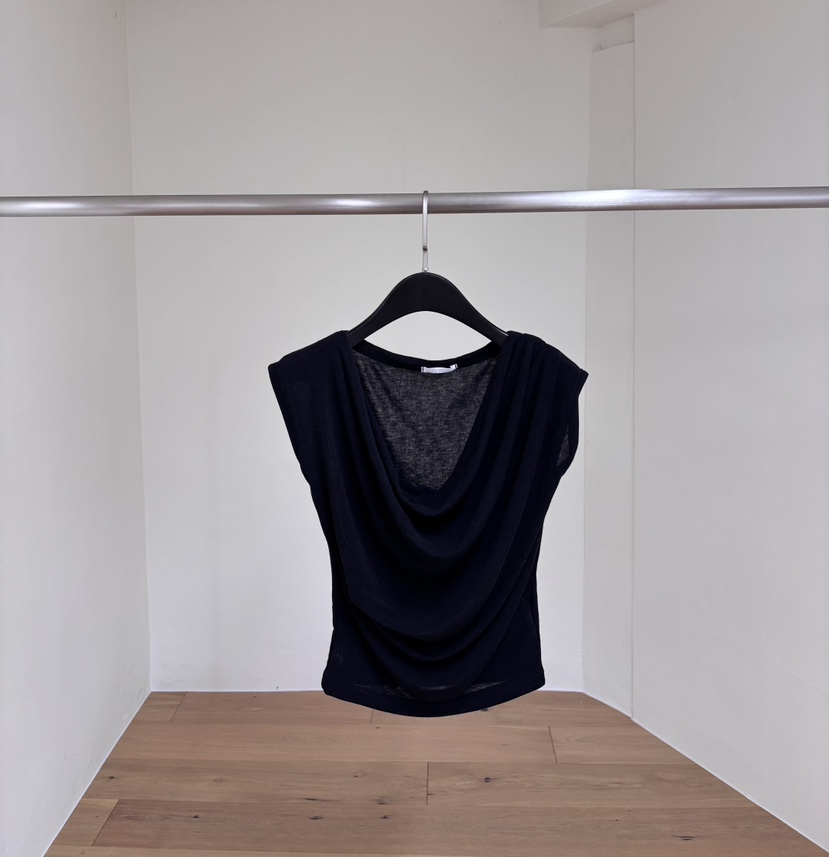 BLACK PIG韓國直郵實拍女士新款熱賣休閑職業T恤不含內搭VIVIAN_LEET恤圖色2