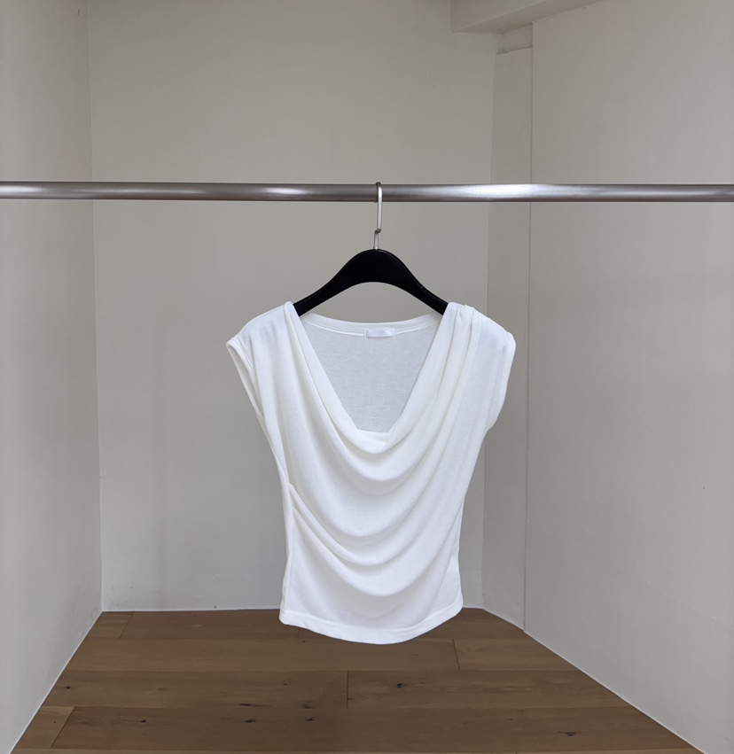 BLACK PIG韓國直郵實拍女士新款熱賣休閑職業T恤不含內搭VIVIAN_LEET恤圖色3