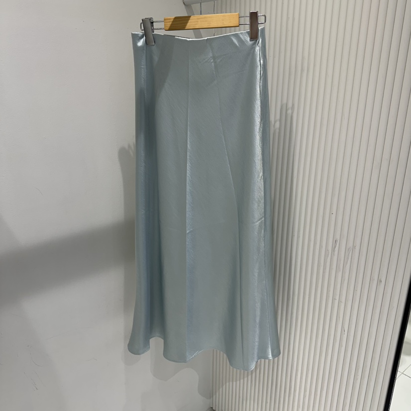 COCO HOLIC韓國東大門直郵女裝新品推薦人氣熱賣時尚長裙COCO HOLIC長裙圖色4