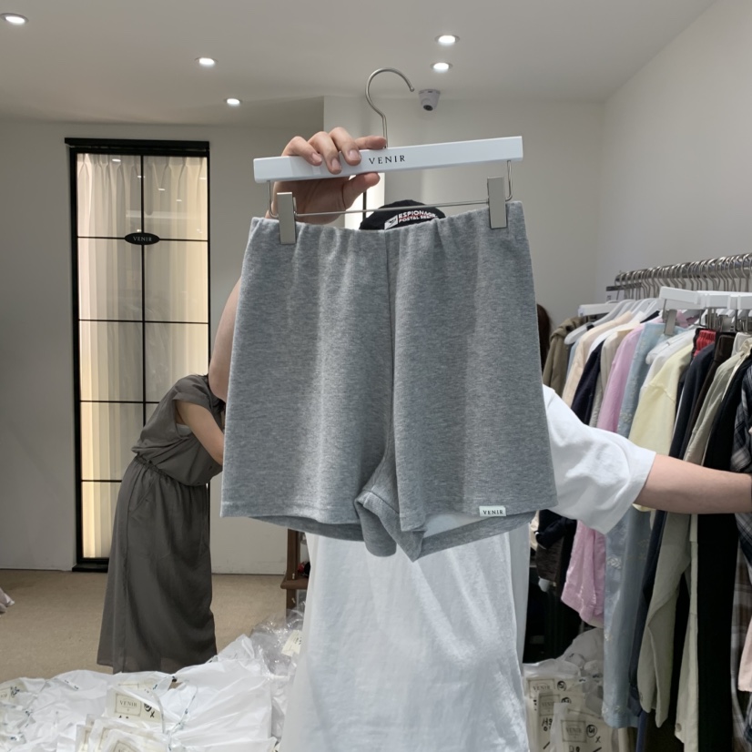 VENIR-a韓國東大門代購女裝新品26春夏熱賣時尚職業短褲VENIR-a短褲圖色1