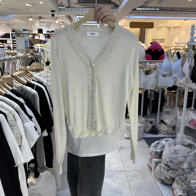 AKRA BY ART韓國直郵實拍女士新品人氣長袖T恤不含內搭不含項鏈開衫AKRA BY ART長袖T恤圖色1