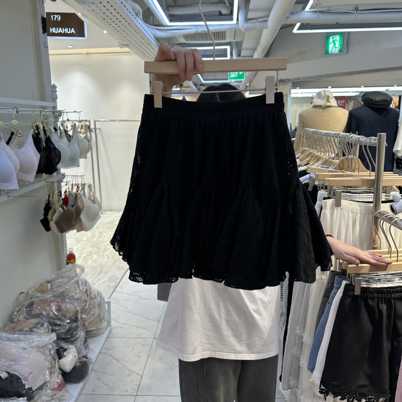 AKRA BY ART韓國東大門代購女士新款人氣熱賣職業裙褲蕾絲AKRA BY ART裙褲圖色1