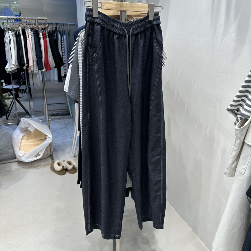 HOT PLACE/DREAM GIRIS/HOT ISSUE韓國東大門代購女士新款時尚休閑褲HOT PLACE/DREAM GIRIS/HOT ISSUE休閑褲圖色1墨色