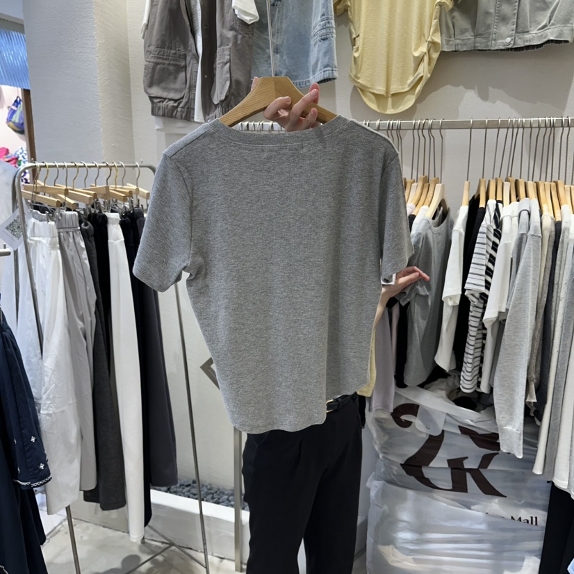 HIPTIQUE韓國直郵實拍女裝新品時尚熱賣職業26春夏推薦T恤HIPTIQUET恤