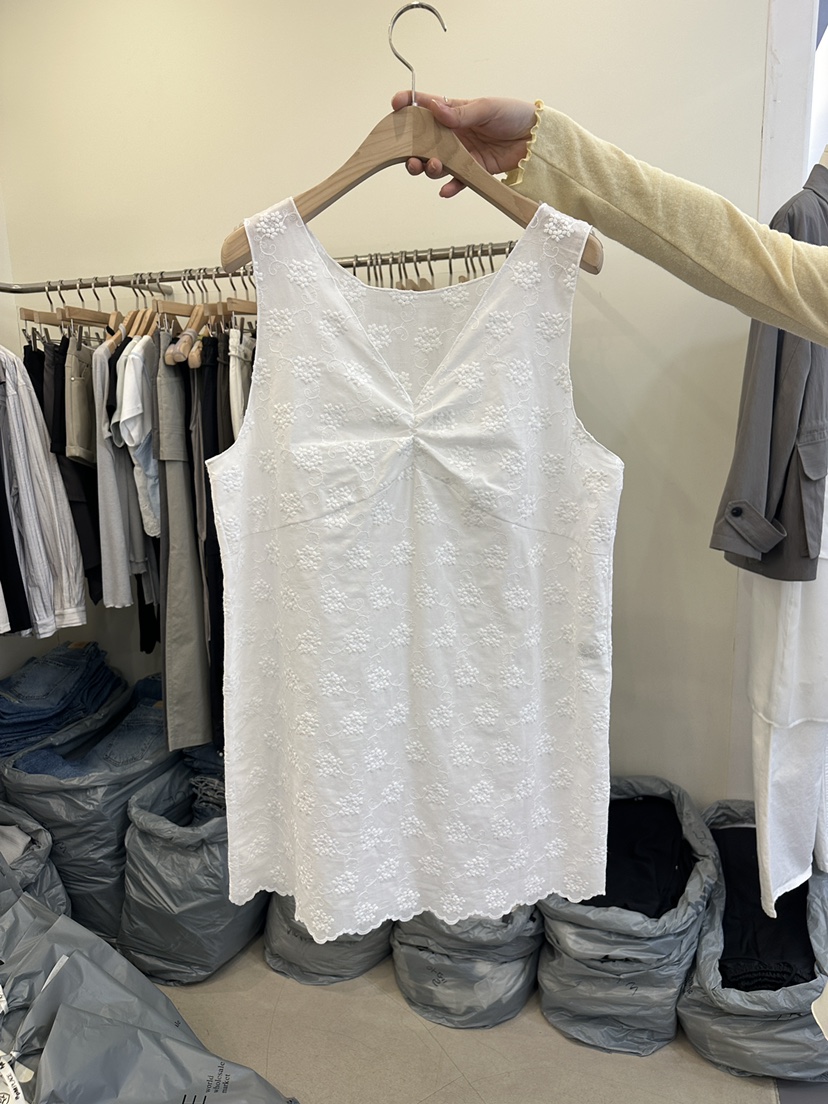 MONDAYMORING韓國直郵女裝新款人氣休閑推薦職業吊帶背心MONDAYMORING吊帶/背心圖色1