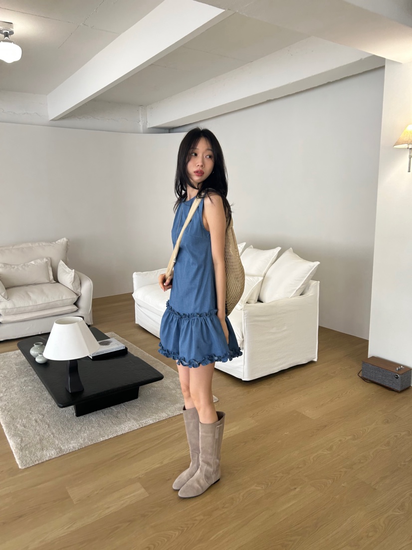 ME MO韓國直郵實拍女士新品推薦職業休閑熱賣連衣裙荷葉邊ME MO連衣裙