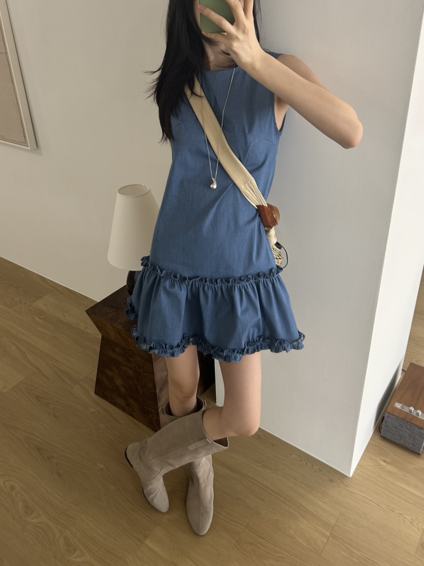 ME MO韓國直郵實拍女士新品推薦職業休閑熱賣連衣裙荷葉邊ME MO連衣裙