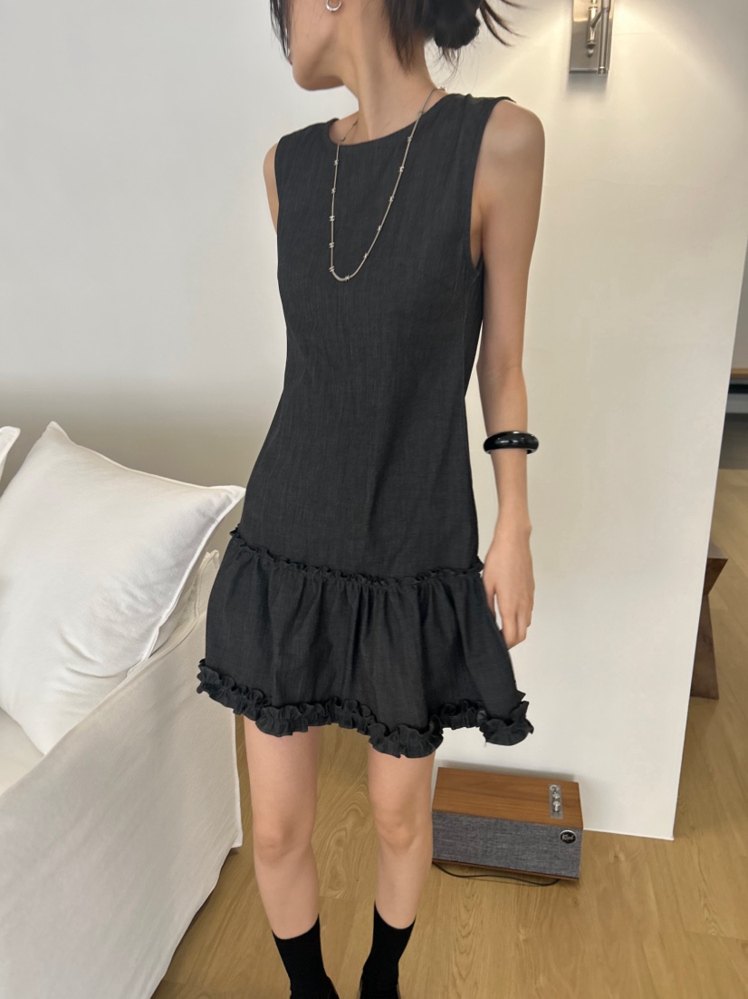 ME MO韓國直郵實拍女士新品推薦職業休閑熱賣連衣裙荷葉邊ME MO連衣裙