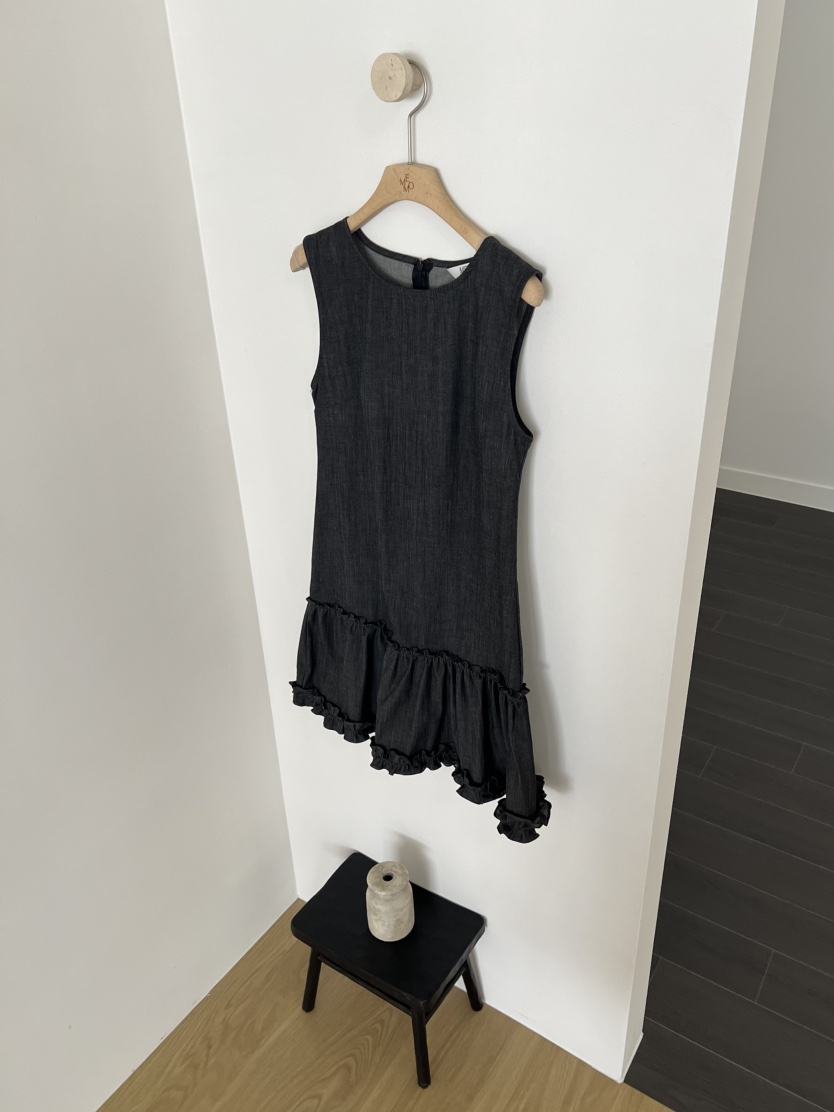 ME MO韓國直郵實拍女士新品推薦職業休閑熱賣連衣裙荷葉邊ME MO連衣裙