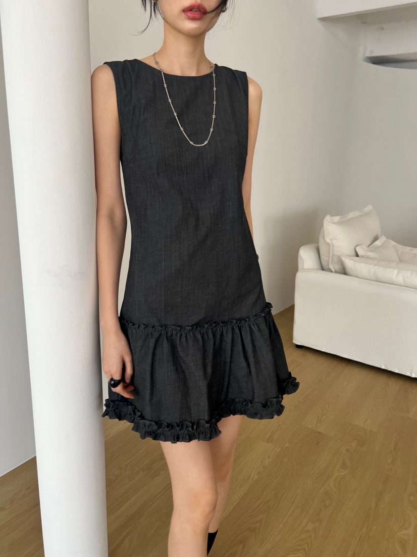 ME MO韓國直郵實拍女士新品推薦職業休閑熱賣連衣裙荷葉邊ME MO連衣裙圖色1