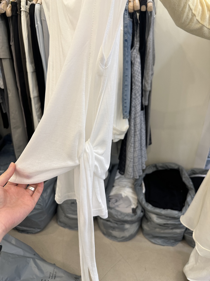 MONDAYMORING韓國東大門代購女裝新款熱賣26春夏吊帶背心MONDAYMORING吊帶/背心