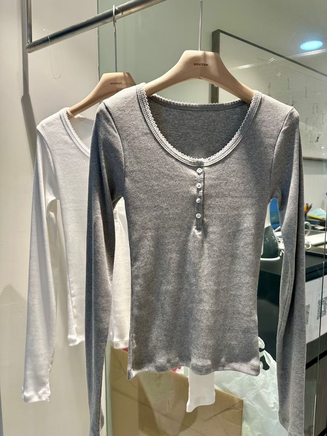 WEARRAW/WELL ROW韓國直郵實拍女裝新款人氣時尚長袖T恤WEARRAW/WELL ROW長袖T恤圖色1左一色