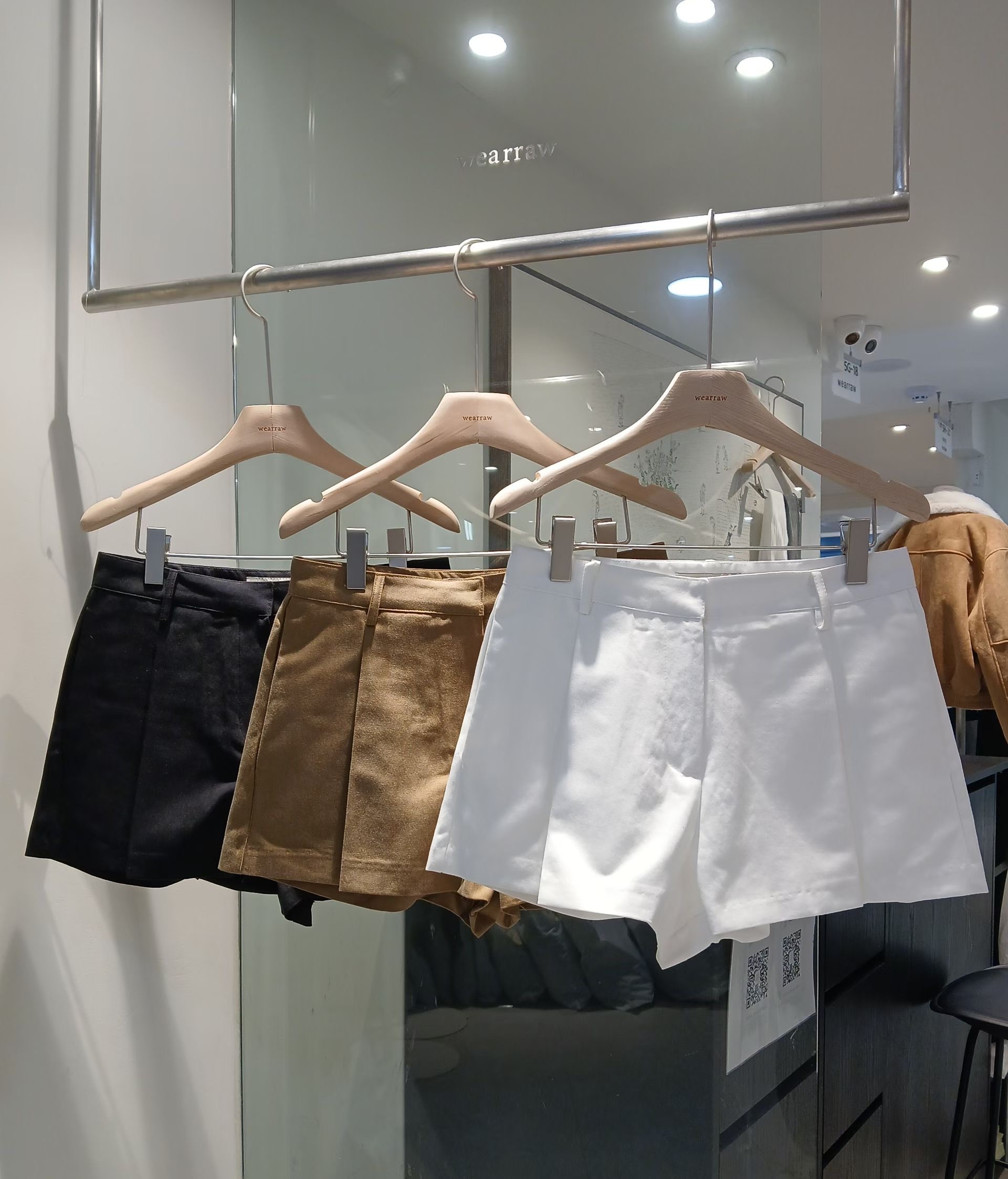 WEARRAW/WELL ROW韓國東大門直郵女裝新品推薦短褲天絲WEARRAW/WELL ROW短褲圖色2左二色