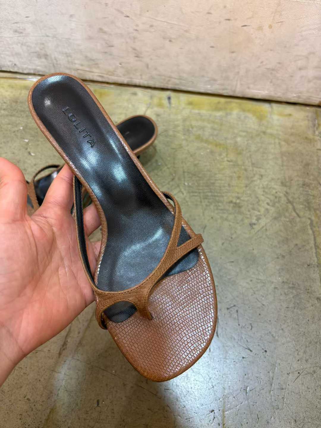 LOLITA韓國東大門直郵女裝新品26春夏熱賣休閑時尚涼鞋拖鞋LOLITA涼鞋/拖鞋