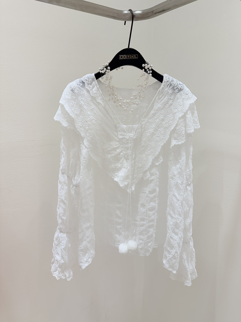 CORAL東大門實拍女裝新款熱賣職業真品襯衫蕾絲衫不含項鏈CORAL襯衫/蕾絲衫
