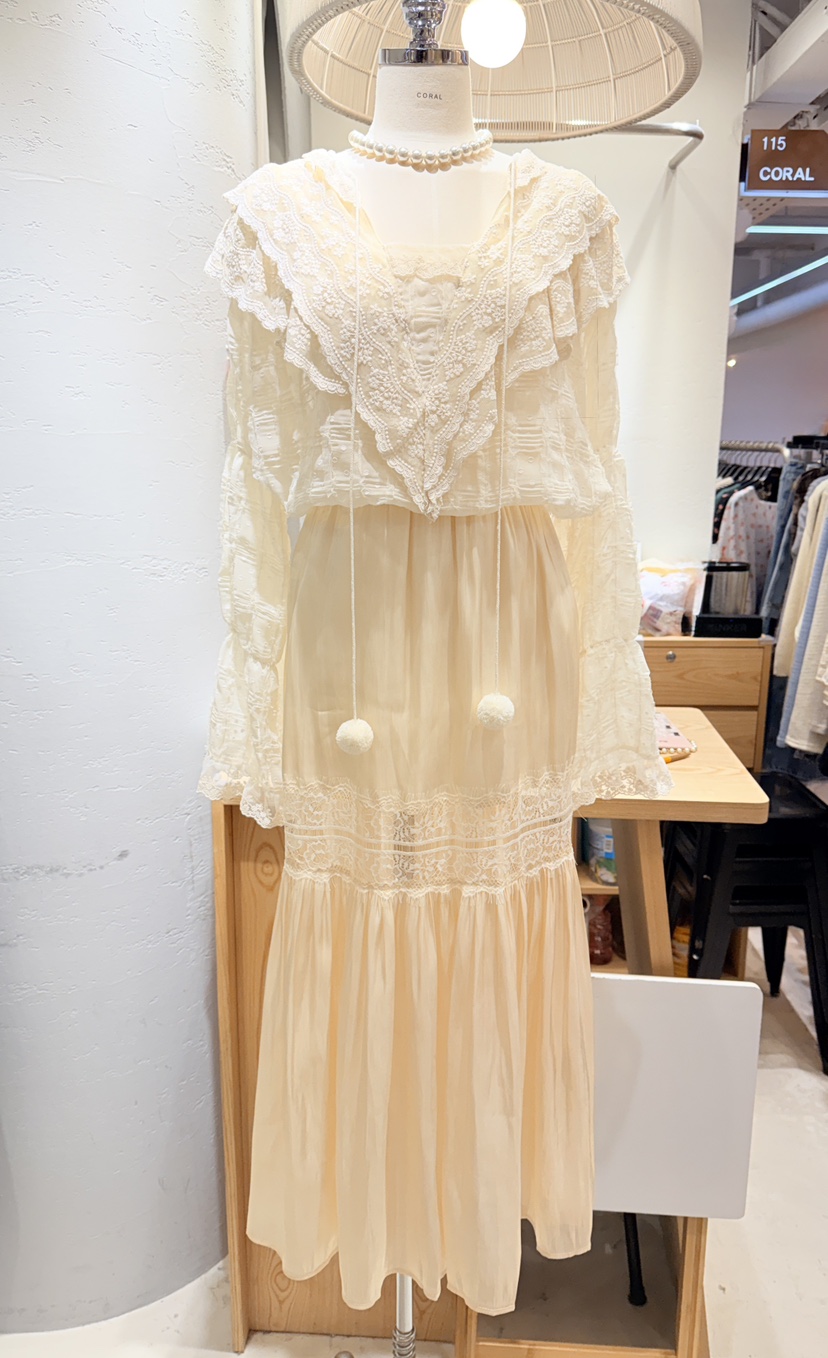 CORAL東大門實拍女裝新款熱賣職業真品襯衫蕾絲衫不含項鏈CORAL襯衫/蕾絲衫圖色1