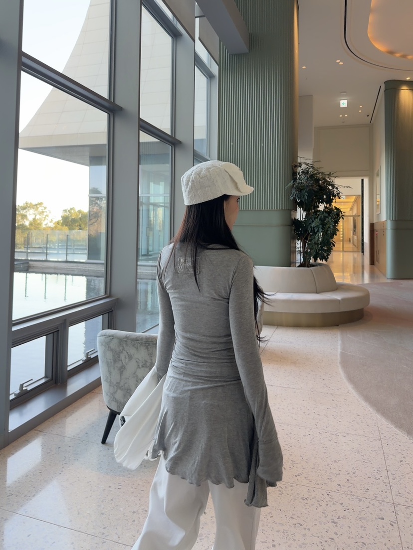 PALETTE-Q東大門直郵女士新款26春夏熱賣時尚真品長袖T恤PALETTE-Q長袖T恤