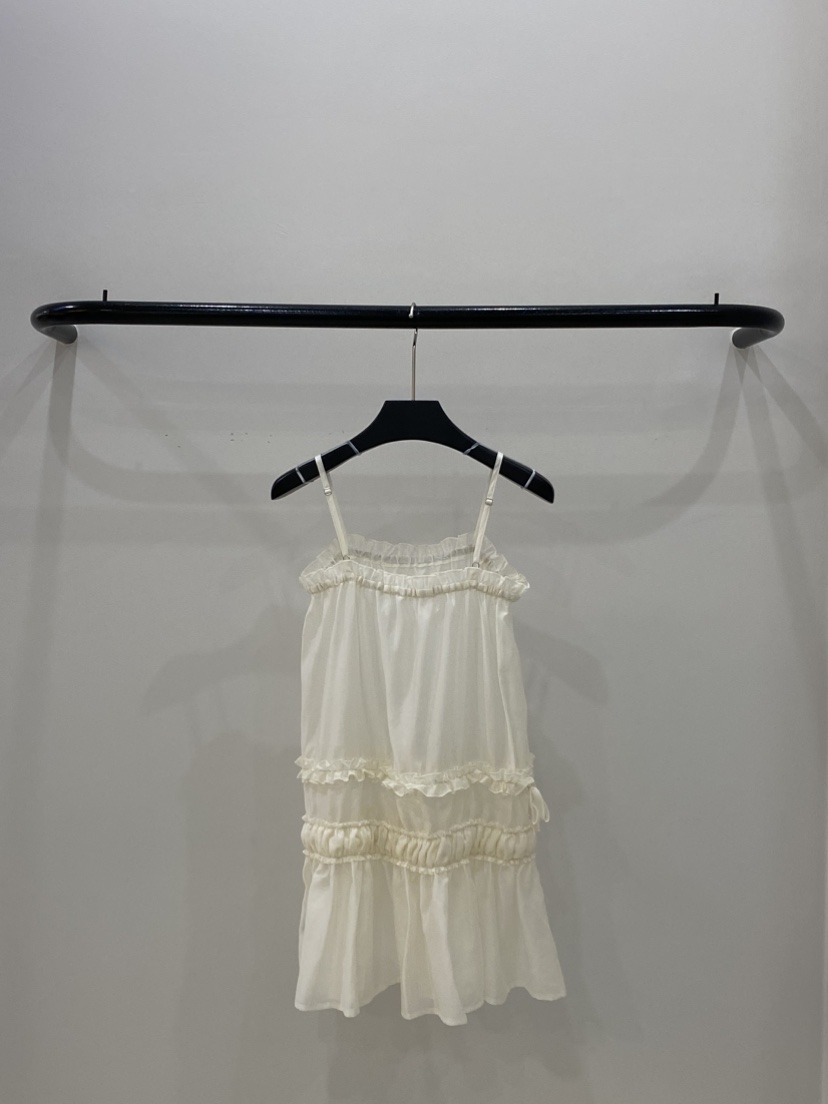 MUSHROOM EFFECT韓國直郵女裝新款26春夏休閑推薦連衣裙MUSHROOM EFFECT連衣裙