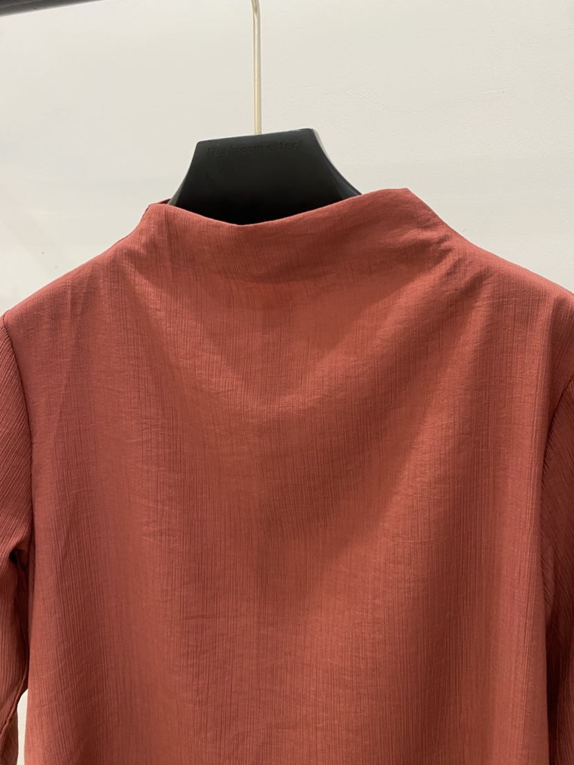 MUSHROOM EFFECT韓國直郵女裝新款26春夏熱賣襯衫蕾絲衫MUSHROOM EFFECT襯衫/蕾絲衫