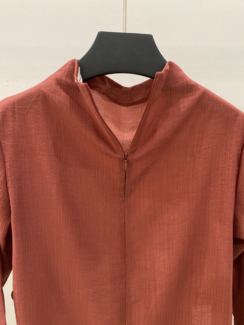 MUSHROOM EFFECT韓國直郵女裝新款26春夏熱賣襯衫蕾絲衫MUSHROOM EFFECT襯衫/蕾絲衫