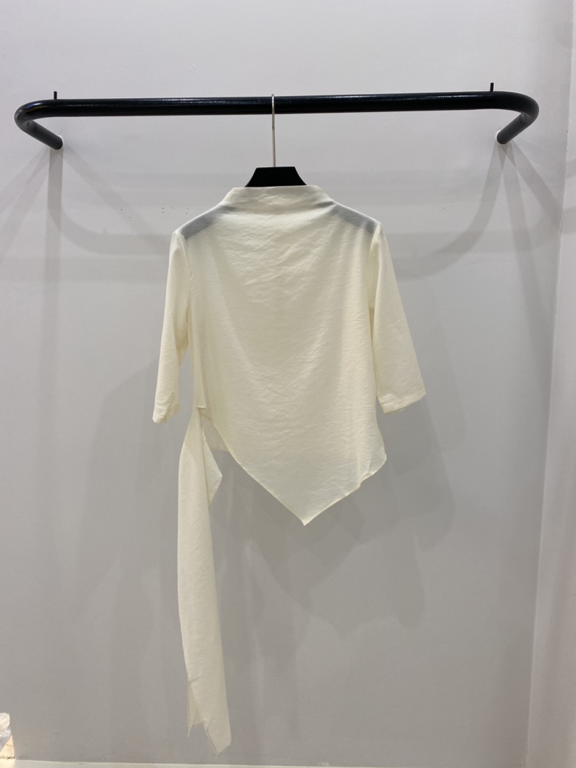 MUSHROOM EFFECT韓國直郵女裝新款26春夏熱賣襯衫蕾絲衫MUSHROOM EFFECT襯衫/蕾絲衫