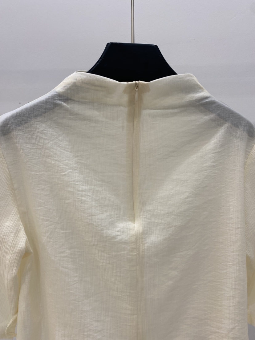 MUSHROOM EFFECT韓國直郵女裝新款26春夏熱賣襯衫蕾絲衫MUSHROOM EFFECT襯衫/蕾絲衫