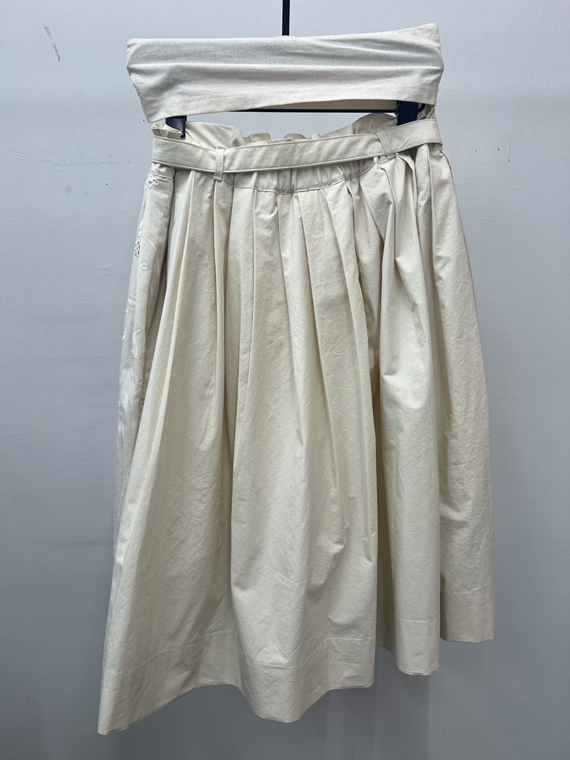 UNANSWERED-MYSTERY/FIFO韓國直郵女裝新品時尚半身裙中短裙含腰帶UNANSWERED-MYSTERY/FIFO半身裙/中短裙