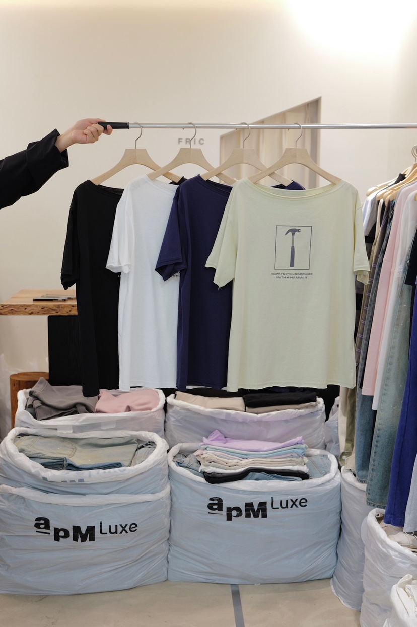 FRIC韓國直郵女士新款時尚26春夏休閑熱賣職業人氣T恤露肩FRICT恤