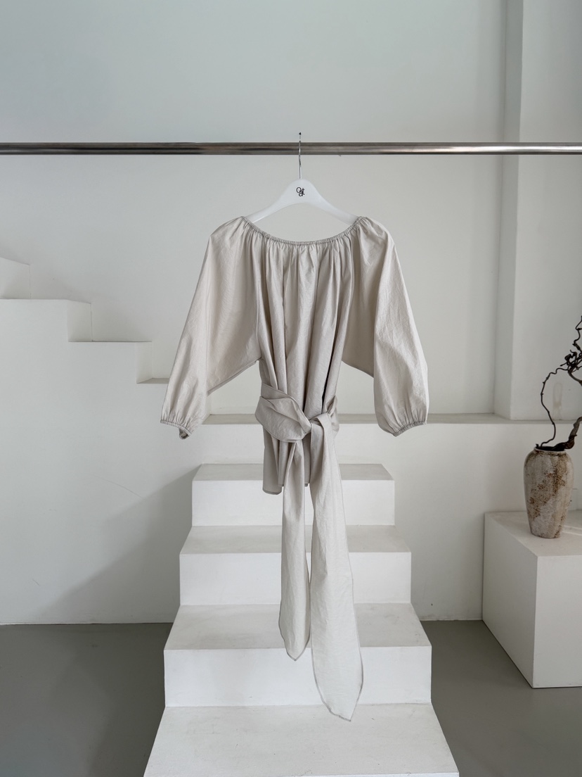 OATMEAL韓國東大門直郵女裝新款職業人氣襯衫蕾絲衫含腰帶OATMEAL襯衫/蕾絲衫圖色2