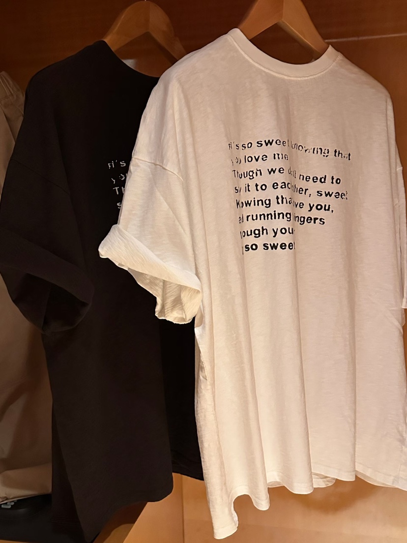 OTGEULY韓國直郵實拍女士新品休閑26春夏熱賣人氣推薦T恤OTGEULY/衣架牌T恤圖色2左二色