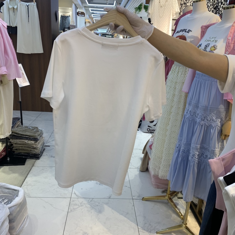 COCO HOLIC韓國東大門直郵女裝新款時尚休閑推薦人氣T恤COCO HOLICT恤