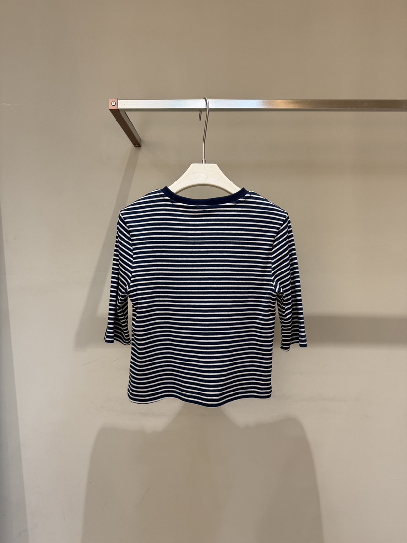 LIMED SPRUCE韓國東大門代購女裝新品推薦熱賣人氣時尚T恤Limed SpruceT恤