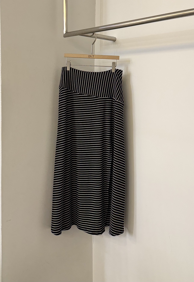 TWENTY FOUR SEVEN24-7韓國代購女士新款職業長裙條紋TEWNTY FOUR SEVEN24-7長裙圖色2黑色