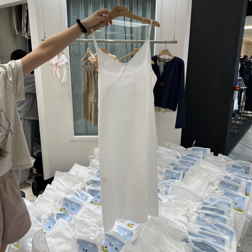 OURMOMENT韓國代購女士新款休閑熱賣人氣職業連衣裙不含內搭OURMOMENT連衣裙圖色1