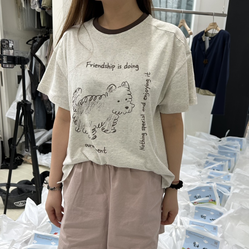 OURMOMENT韓國代購女士新款職業休閑熱賣時尚推薦人氣T恤OURMOMENTT恤圖色3