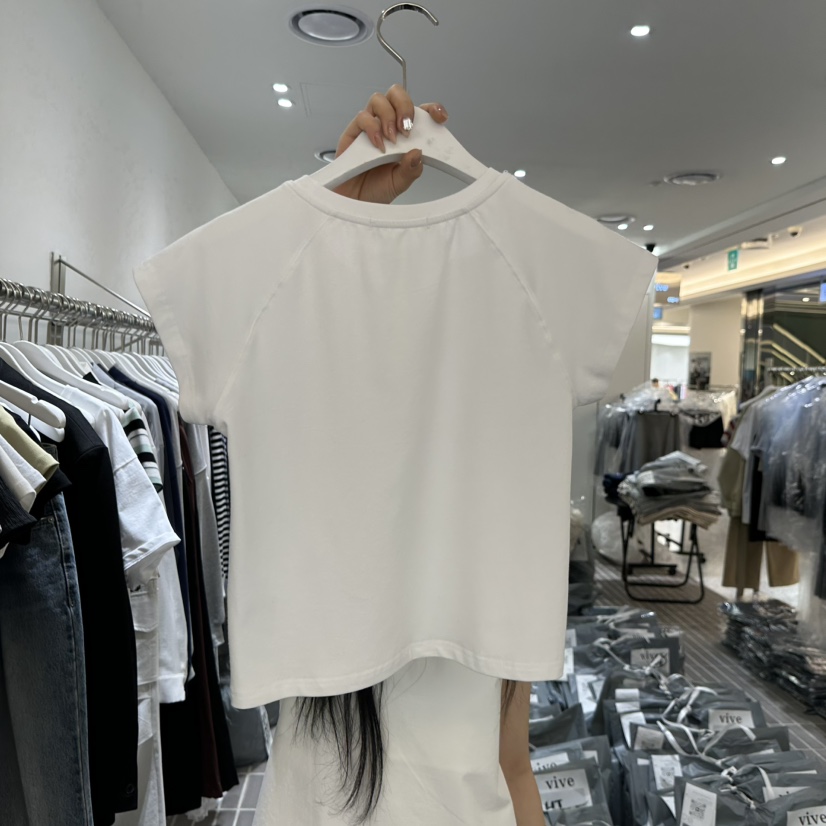 VIVE韓國直郵實拍女士新品人氣時尚26春夏職業熱賣推薦T恤VIVET恤