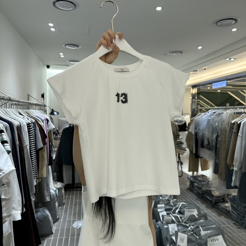 VIVE韓國直郵實拍女士新品人氣時尚26春夏職業熱賣推薦T恤VIVET恤圖色1