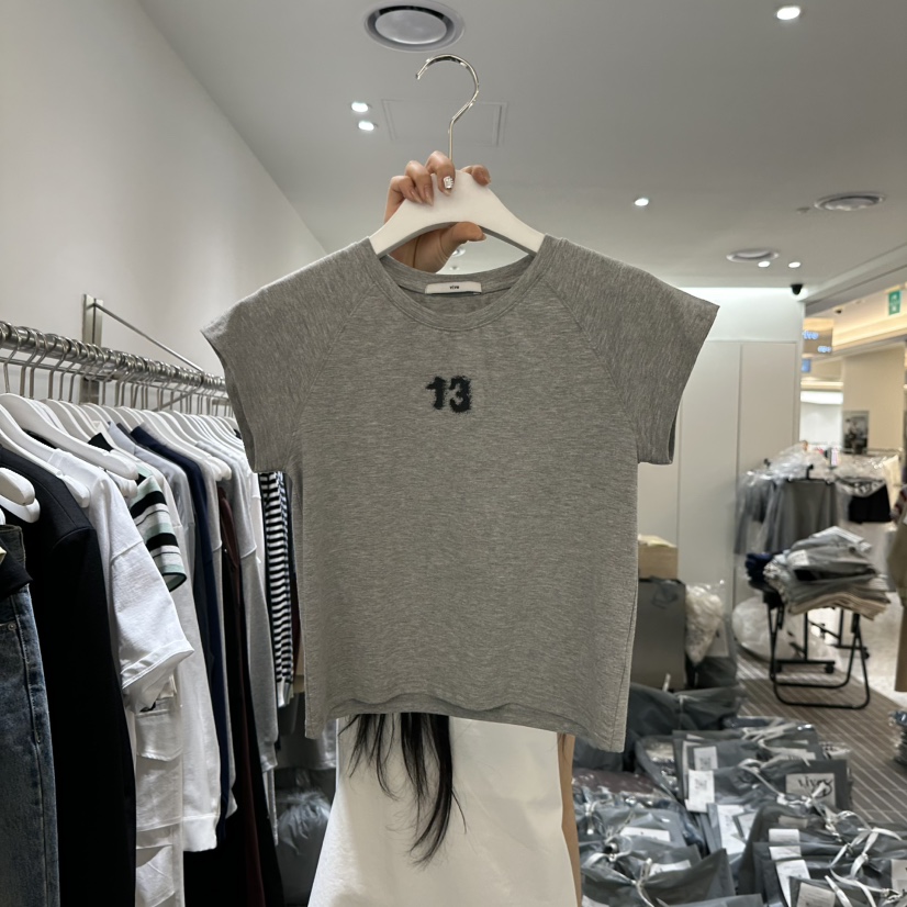 VIVE韓國直郵實拍女士新品人氣時尚26春夏職業熱賣推薦T恤VIVET恤圖色2