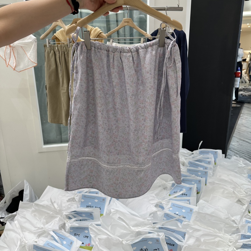 OURMOMENT韓國代購女裝新款推薦時尚26春夏人氣半身裙中短裙OURMOMENT半身裙/中短裙