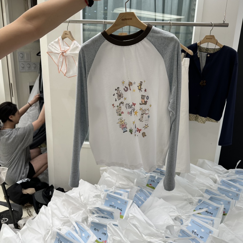 OURMOMENT韓國代購女裝新品推薦時尚休閑職業26春夏長袖T恤OURMOMENT長袖T恤圖色2