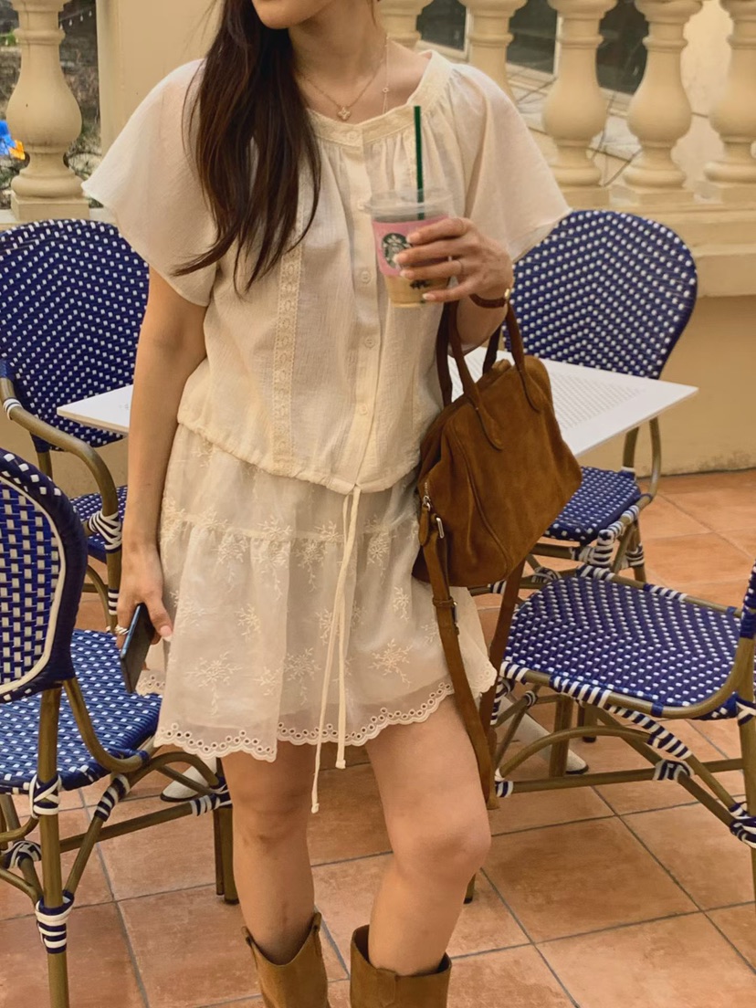 LA CREME韓國代購女裝新品職業推薦熱賣26春夏人氣短裙刺繡LA CREME短裙