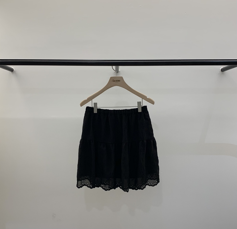 LA CREME韓國代購女裝新品職業推薦熱賣26春夏人氣短裙刺繡LA CREME短裙圖色2