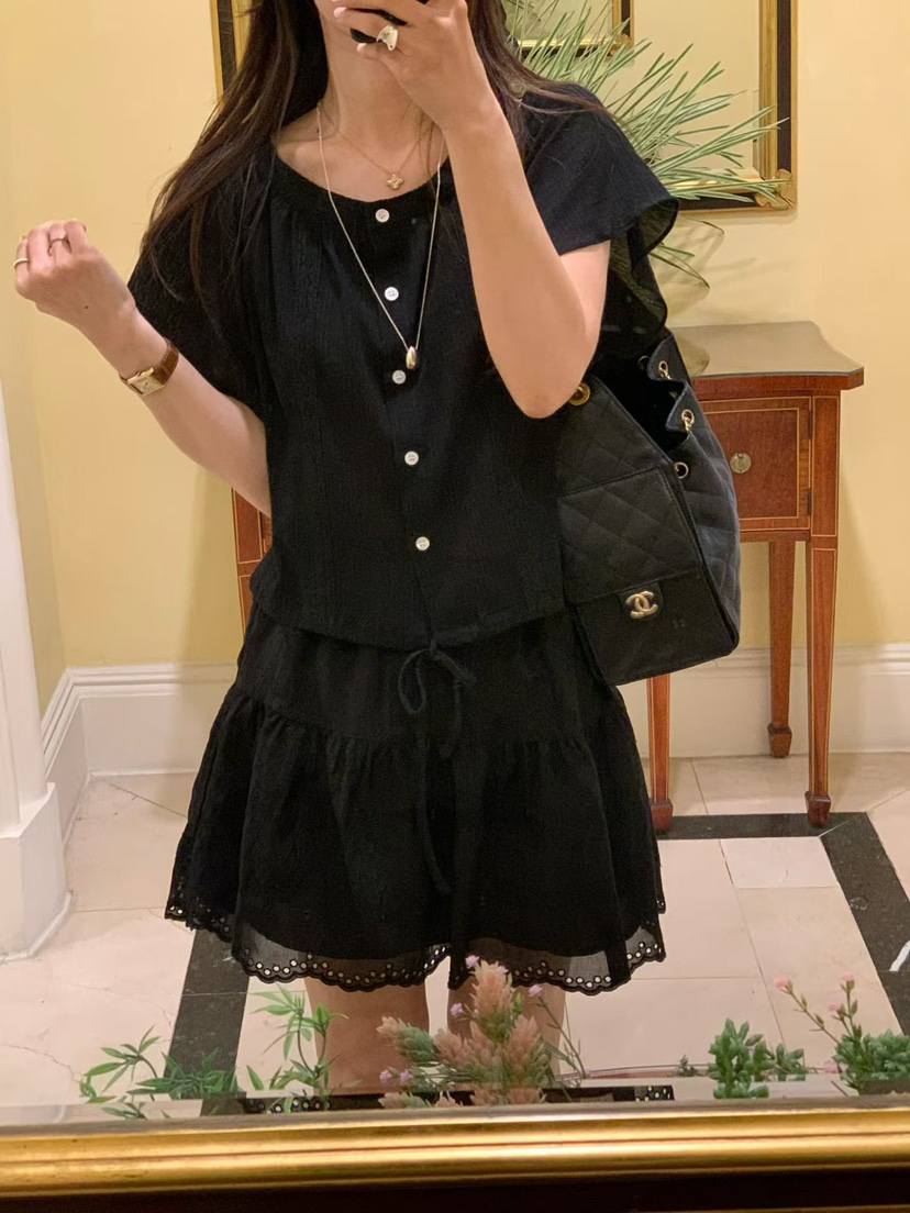 LA CREME韓國直郵女士新品人氣推薦熱賣休閑時尚襯衫蕾絲衫LA CREME襯衫/蕾絲衫